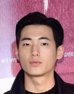 Shon Min Ho