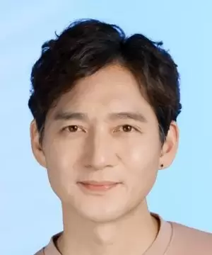 Yoo Tae Woong