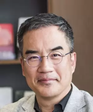 Kim Dong Hwan