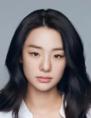 Stephanie Lee