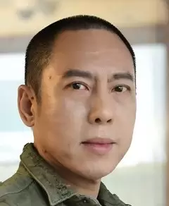 Khan Bruce