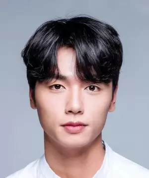 Jang Yeon Woo