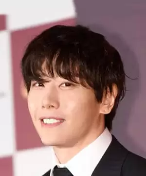Park Hyo Shin