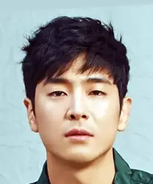 Lee Jong Hwa