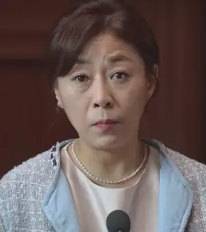 Yoon Young Kyung