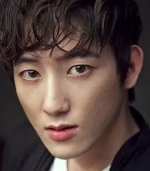 Kang Eun Woo
