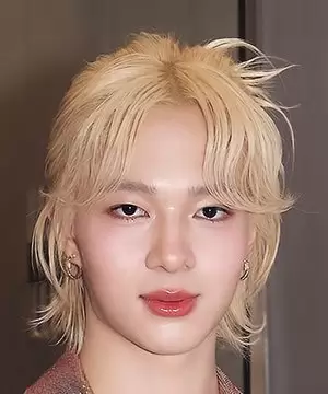 NuNew Chawarin Perdpiriyawong