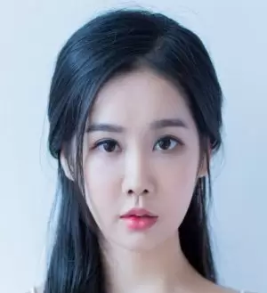 Lee Song Yi