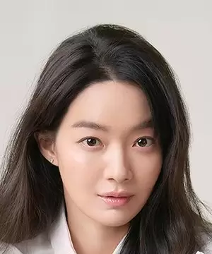 Shin Min Ah