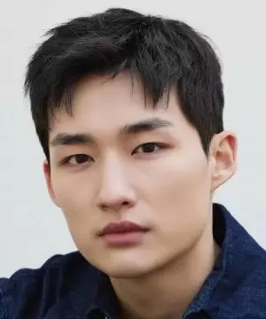 Kwon Ji Woo