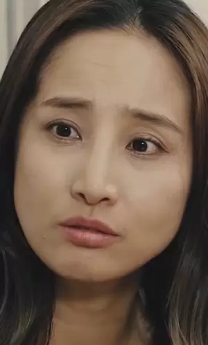 Kim Soo Yeon