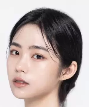 Park Si Yeon