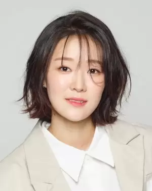 Yeom Ji Young
