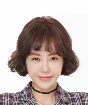 Hwang Hye Young
