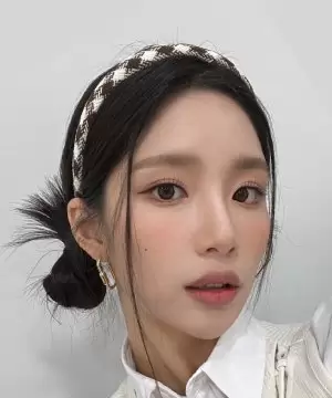 Choi Yoon Ah