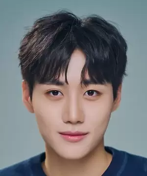 Hong Yeon Woo