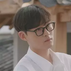 Eom Tae Woong