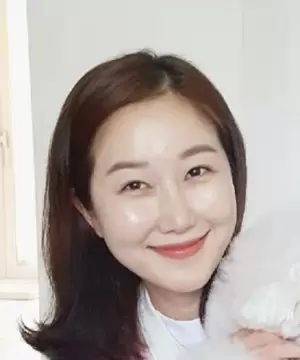 Lee A Young