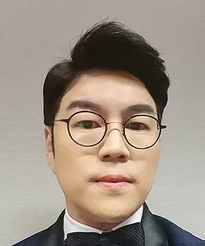 Park Ku Yoon