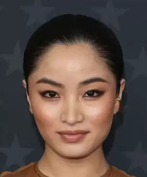 Anna Sawai