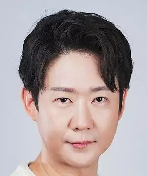 Chun Myung Hoon