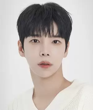 Hyun Woo